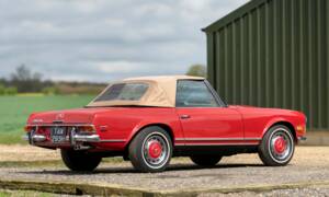 Image 3/18 of Mercedes-Benz 280 SL (1970)