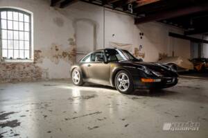 Image 7/23 of Porsche 911 Carrera (1995)