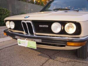 Afbeelding 25/50 van BMW 525 (1975)