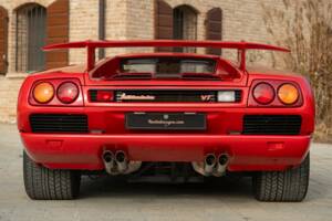 Immagine 11/50 di Lamborghini Diablo VT (1993)