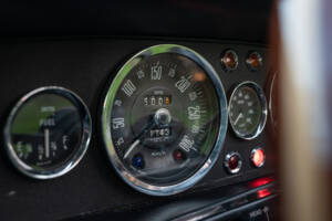Image 48/57 de Aston Martin DBS Vantage (1969)