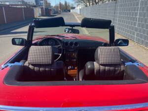 Image 20/35 de Mercedes-Benz 280 SL (1982)