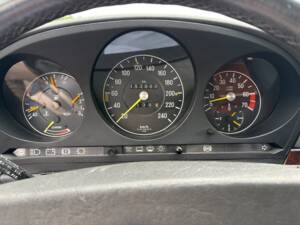 Image 8/31 of Mercedes-Benz 420 SL (1987)