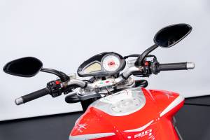 Image 34/47 of MV Agusta DUMMY (2006)
