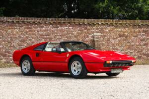 Image 25/50 de Ferrari 308 GTSi (1981)