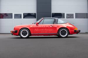 Bild 4/31 von Porsche 911 Carrera 3.2 (1988)