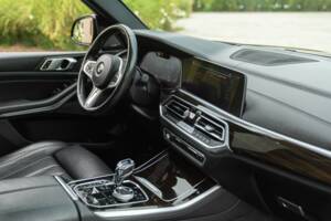 Bild 20/50 von BMW X5 M50d (2019)