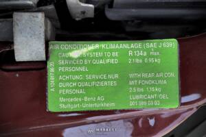 Bild 45/79 von Mercedes-Benz E 220 (1996)