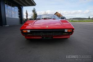 Image 13/44 de Ferrari 308 GTBi (1981)