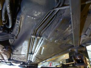 Image 38/83 de Mercedes-Benz E 220 (1996)