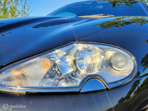 Image 17/35 of Jaguar XKR (1998)