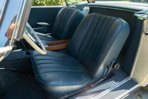 Image 50/50 de Mercedes-Benz 230 SL (1965)