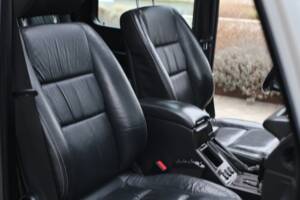 Image 36/64 of Mercedes-Benz G 400 CDI (LWB) (2004)