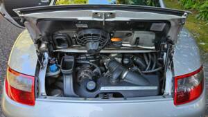Image 14/37 de Porsche 911 Carrera (2004)