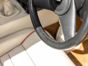 Bild 50/75 von Aston Martin V8 Zagato Vantage (1990)