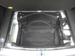 Bild 86/99 von Porsche Cayenne S (2010)