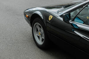 Bild 9/54 von Ferrari 308 GTSi Quattrovalvole (1985)