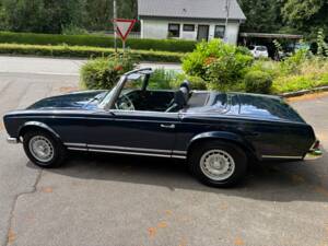 Imagen 2/53 de Mercedes-Benz 230 SL (1965)