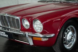 Bild 4/50 von Jaguar XJ 6 L 4.2 (1974)