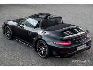 Image 17/47 of Porsche 911 Turbo (2014)