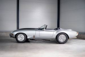 Image 4/37 of Jaguar E-Type 3.8 (1963)