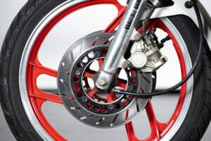 Image 22/50 of Yamaha RD 350 LC (1990)