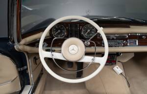 Bild 26/34 von Mercedes-Benz 250 SE (1966)
