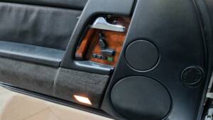 Image 13/51 of Mercedes-Benz 500 SL (1992)