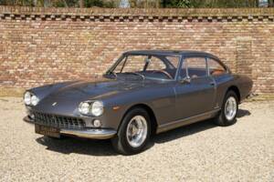 Immagine 26/50 di Ferrari 330 GT 2+2 (1965)