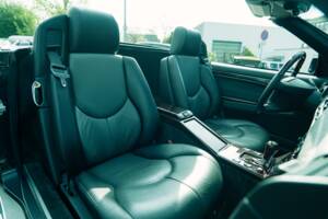 Image 22/30 of Mercedes-Benz SL 600 6.0 AMG (1996)