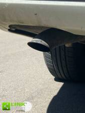 Image 18/48 of Mercedes-Benz E 200 (1991)