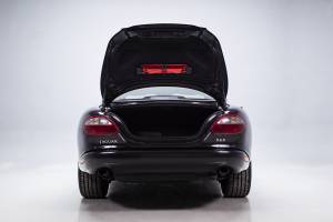 Image 36/37 of Jaguar XKR (1998)