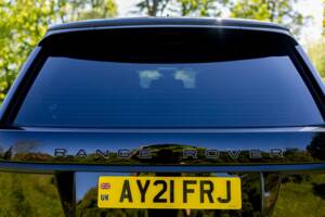 Image 28/49 of Land Rover Range Rover V8 Armoured (2022)