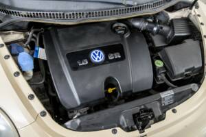 Bild 38/50 von Volkswagen New Beetle 1.6 (2003)