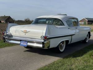 Bild 4/36 von Cadillac 62 Sedan DeVille (1957)