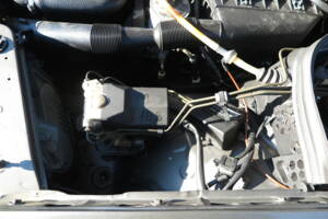 Image 19/92 de Mercedes-Benz 200 D (1989)