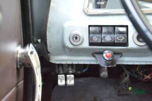Image 33/50 de Alfa Romeo Giulia 1300 (1967)