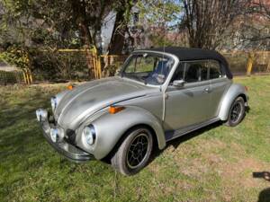 Image 3/17 of Volkswagen Beetle 1303 (1975)