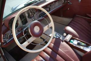 Afbeelding 21/50 van Mercedes-Benz 230 SL (1967)