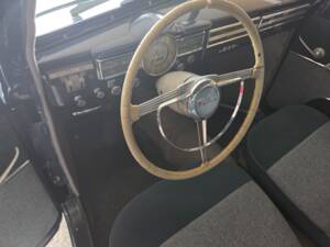 Bild 19/33 von Volvo PV 444 (1957)