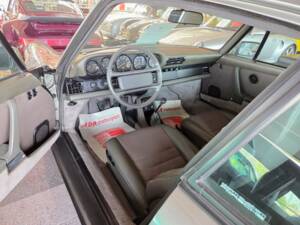 Bild 6/27 von Porsche 911 Carrera 3.2 (1987)