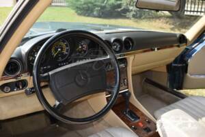 Image 43/75 de Mercedes-Benz 560 SL (1986)
