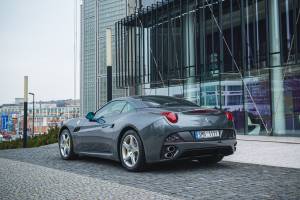 Image 5/28 of Ferrari California (2011)