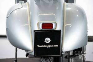 Image 26/45 de Piaggio Vespa 150 (1958)