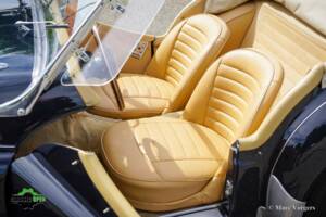 Image 8/46 of Triumph TR 3A (1958)