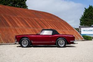 Image 13/51 of Maserati 3500 GTI Spyder Vignale (1963)