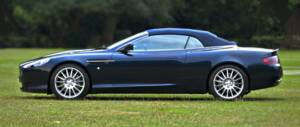 Image 19/50 of Aston Martin DB 9 Volante (2006)