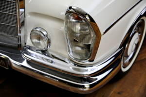 Imagen 22/25 de Mercedes-Benz 300 SE (1963)
