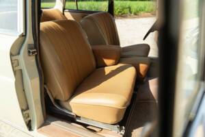 Bild 39/50 von Mercedes-Benz 200 (1966)