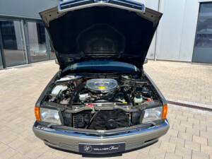 Bild 18/33 von Mercedes-Benz 560 SEC (1991)